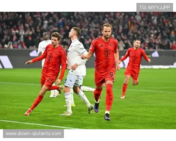 汉堡定位球攻防制衡拜仁，保级队教科书式一战